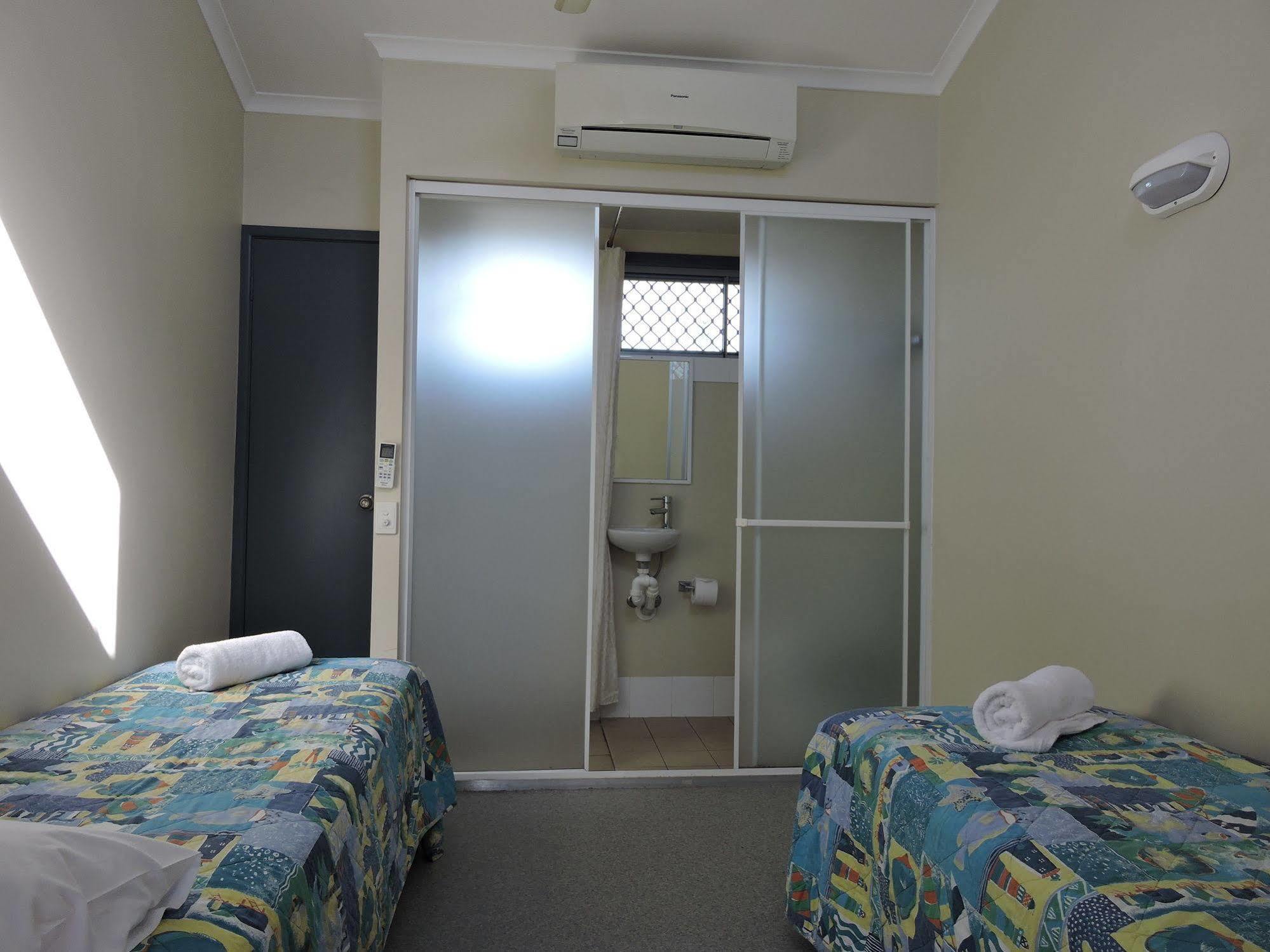 First Sun Holiday Park ไบรอนเบย์ ภายนอก รูปภาพ